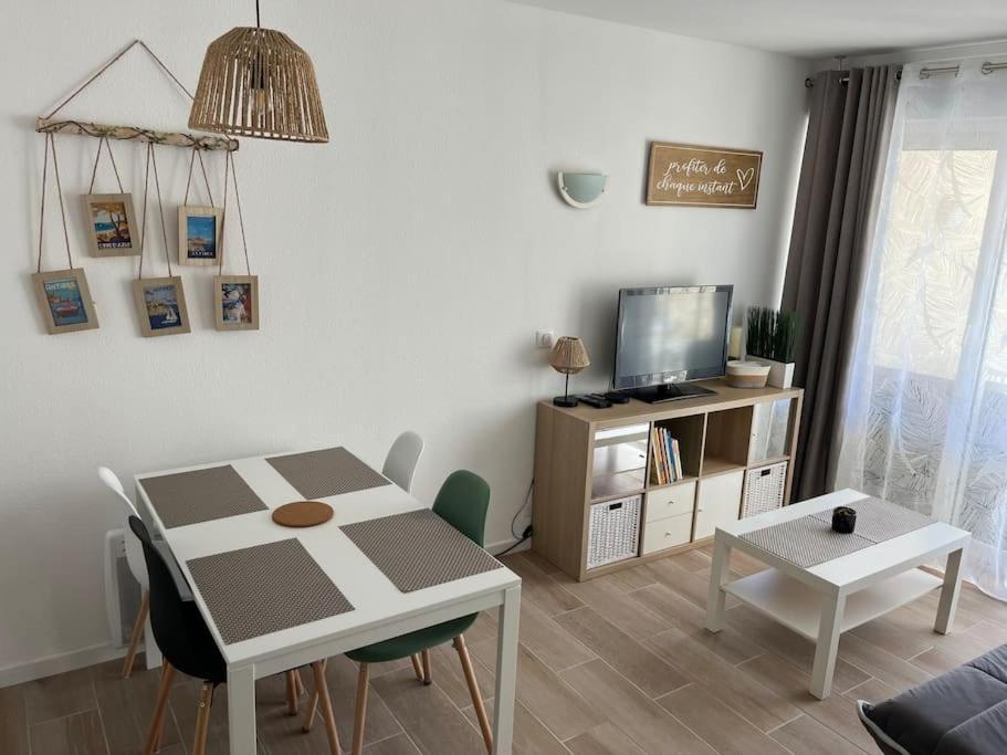 F2 Climatise, Piscine, Parking, A Pied Apartamento *